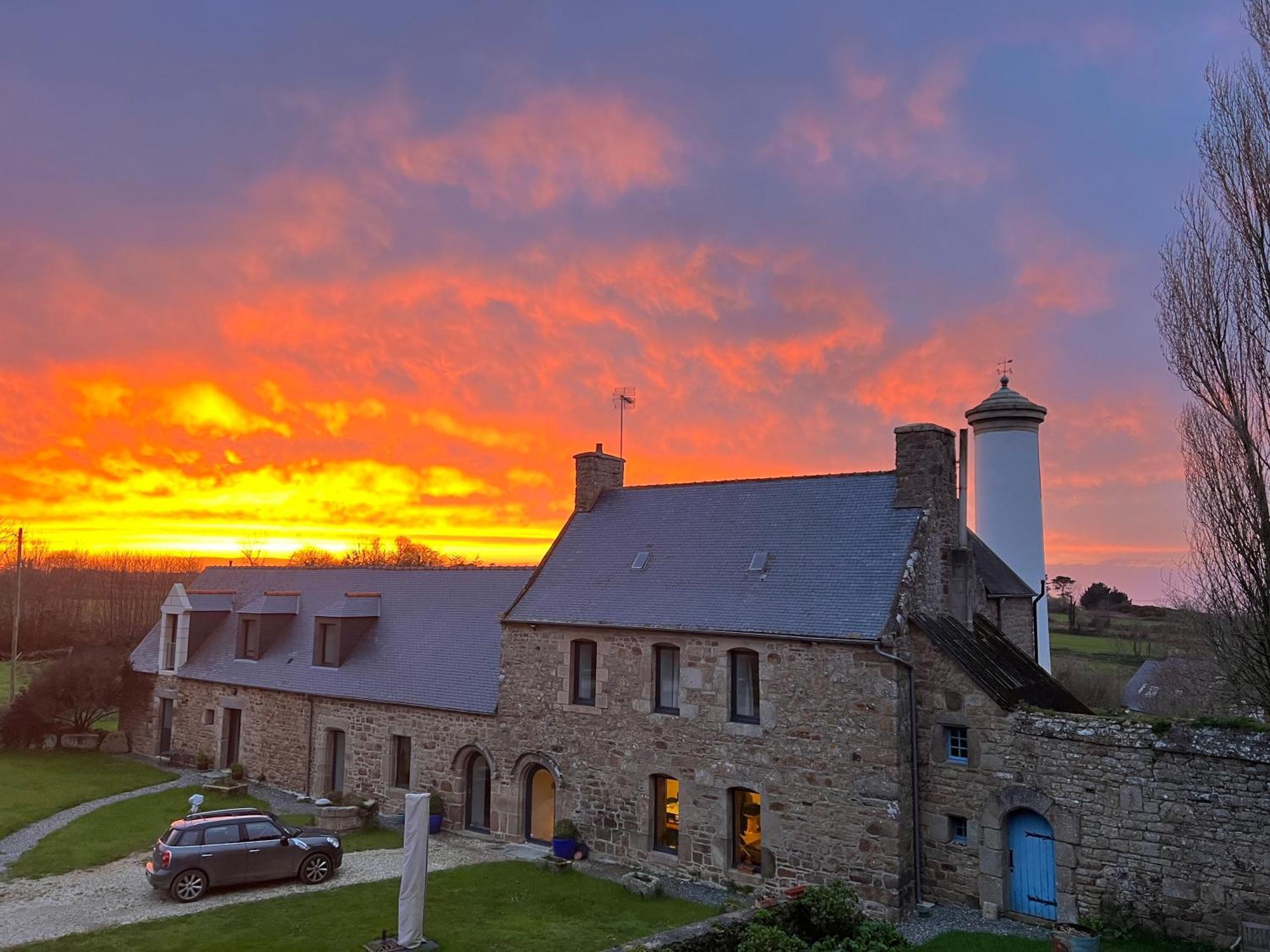 Les Ecolodges Sous Le Phare Луаннек Экстерьер фото