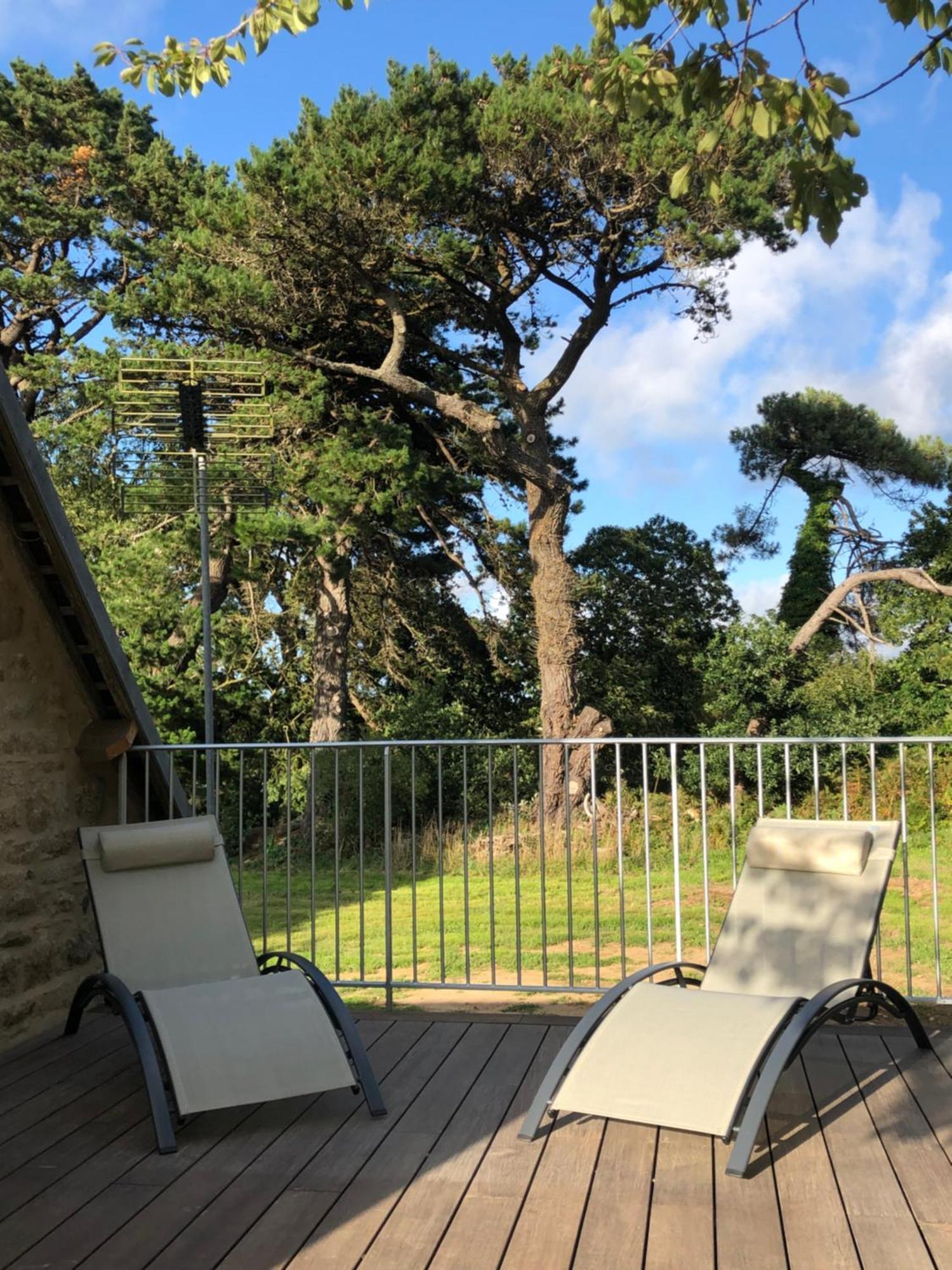 Les Ecolodges Sous Le Phare Луаннек Экстерьер фото