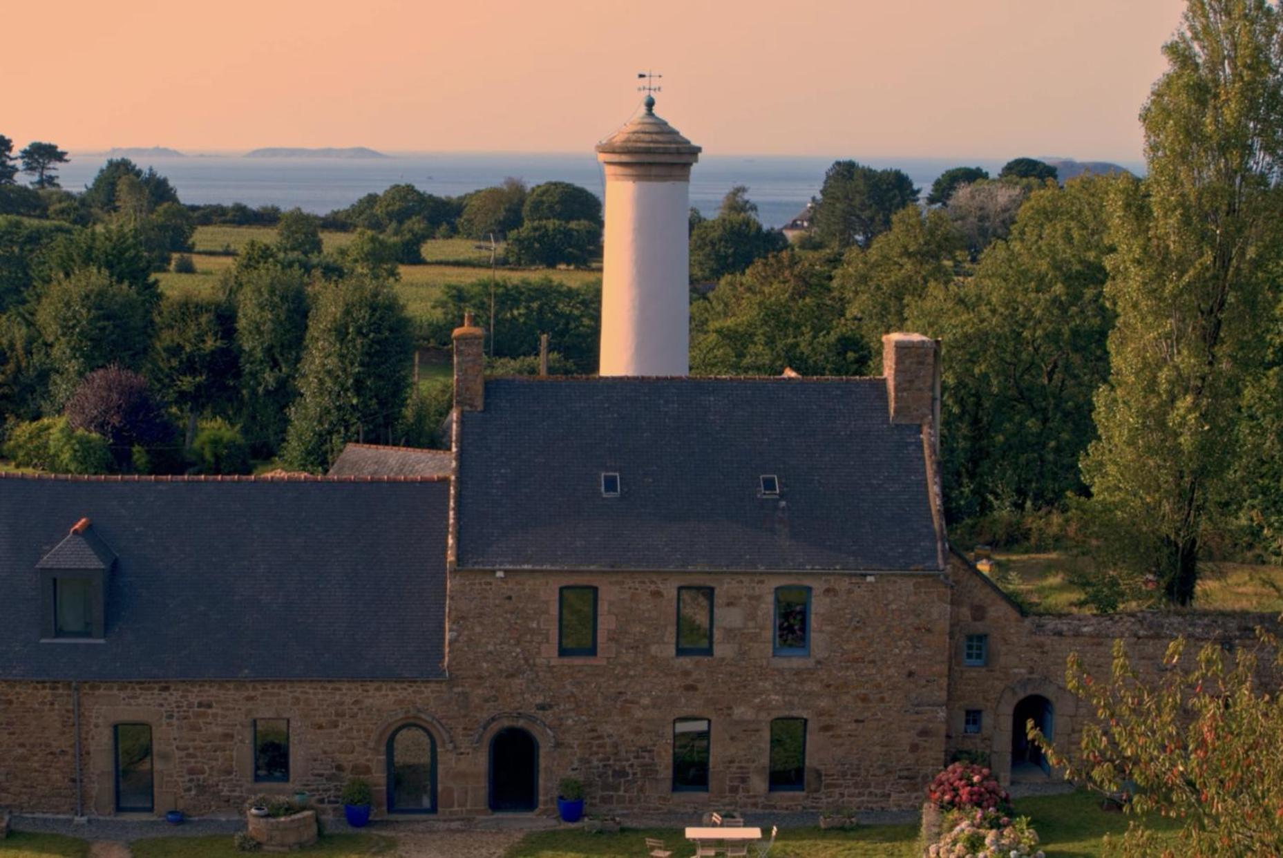 Les Ecolodges Sous Le Phare Луаннек Экстерьер фото